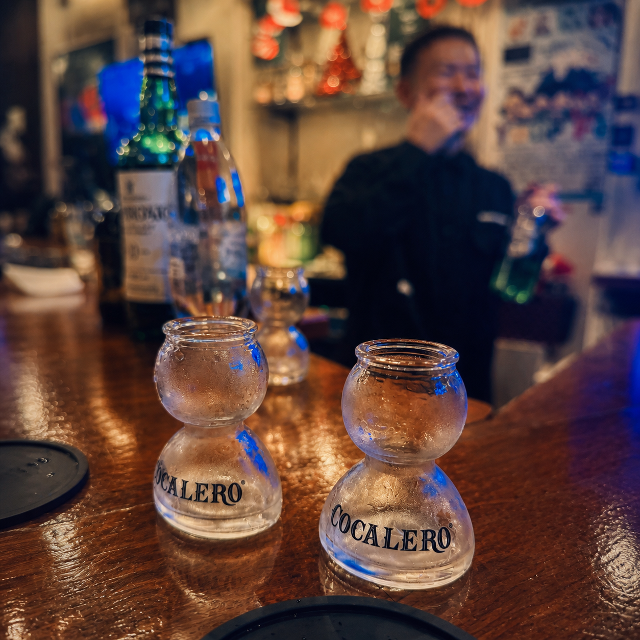 An intimate small gay bar in Shinjuku